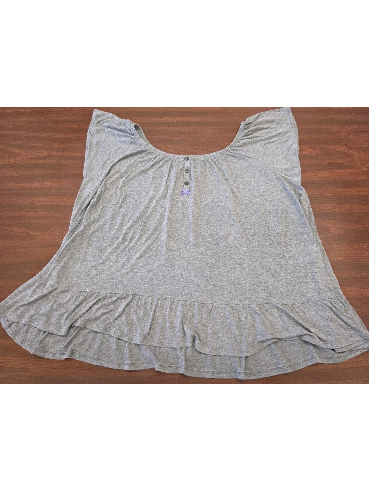 Simply Vera Vera Wang Gray Ruffle Hem Top Size L Layered Babydoll Lightweight